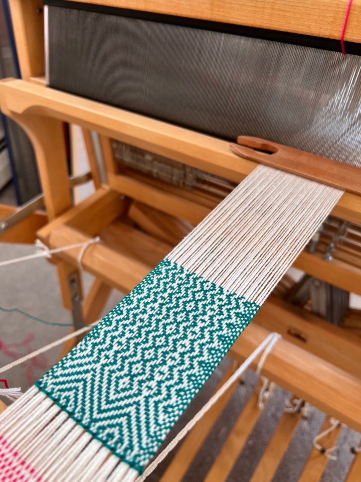 Free weaving draft for bookmarks